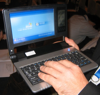 Illustration for article titled Tiny Wee Via Mobile ITX Motherboard to Power x86 Smartphones